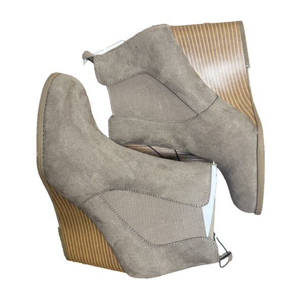 Womens Fall Wedge Heel Boots Chelsea Porchini Booties a.n.a Milden Sz 10 NEW - Picture 3 of 8